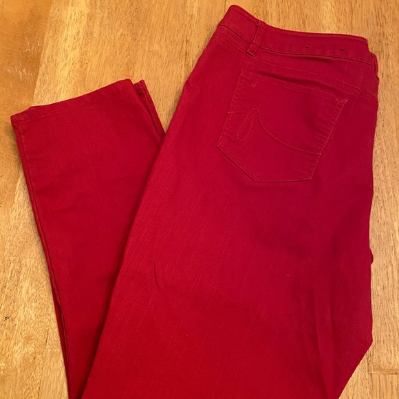 Apt 9 straight leg modem fit red denim jeans 18R pin up Swiftie Red classic - Picture 4 of 12